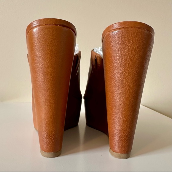 NIB Steve Madden Brown Genuine Leather Wedge Sandals Sz 8 - Picture 3 of 6